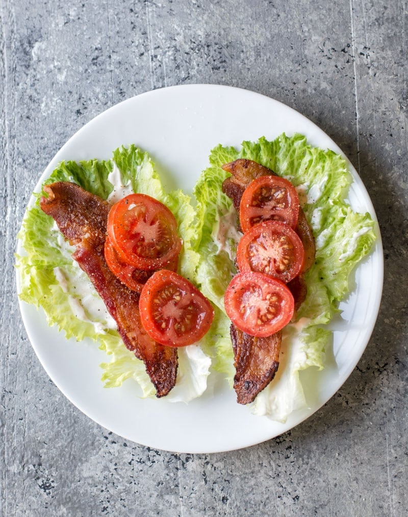 Looking for an easy keto lunch recipe? These Keto BLT Lettuce Wraps are naturally low in carbs and perfect for a grab and go keto meal! #keto