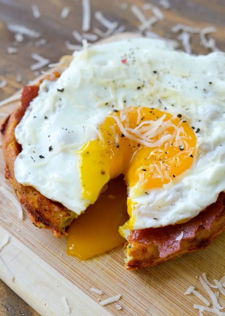 These easy Keto Breakfast Chaffle Toast recipes are perfect for a low-carb, protein-packed breakfast. Meal prep your chaffles for a quick breakfast under 5 net carbs!