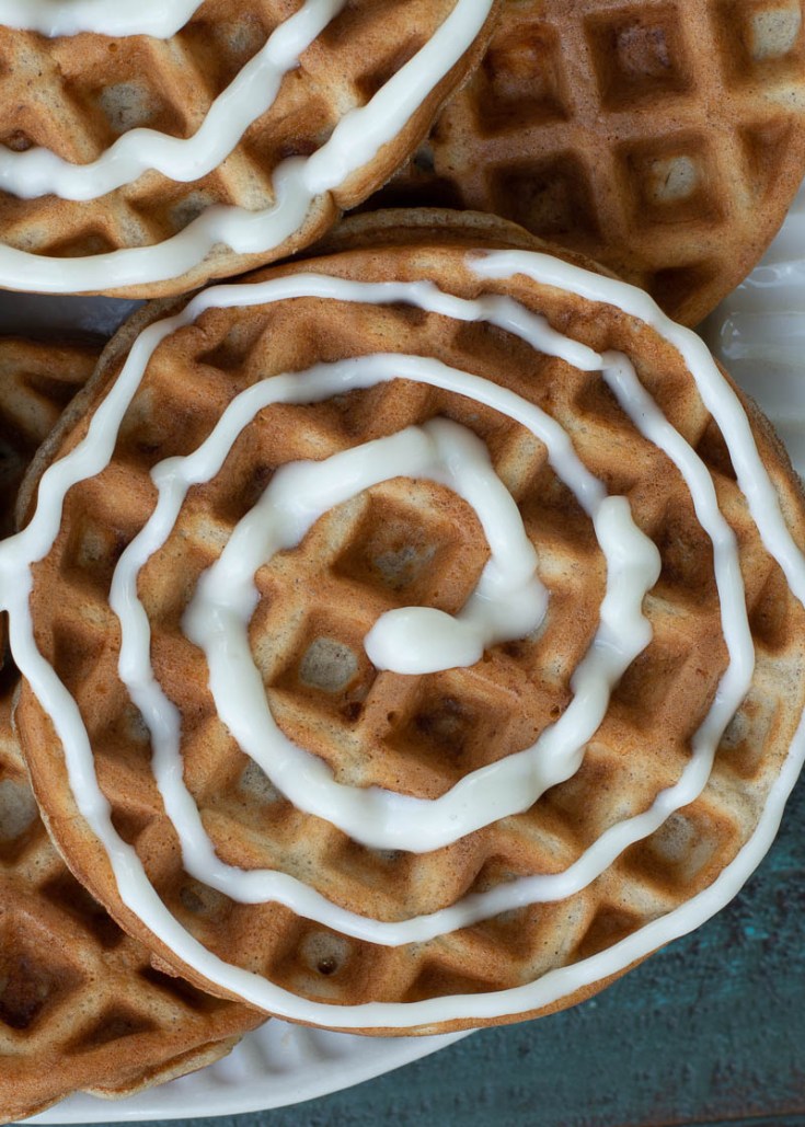 These Cinnamon Roll Chaffles are going to be your go to for a keto breakfast! At only 2 net carbs including the cream cheese icing, you'll love these for low carb meal prep!