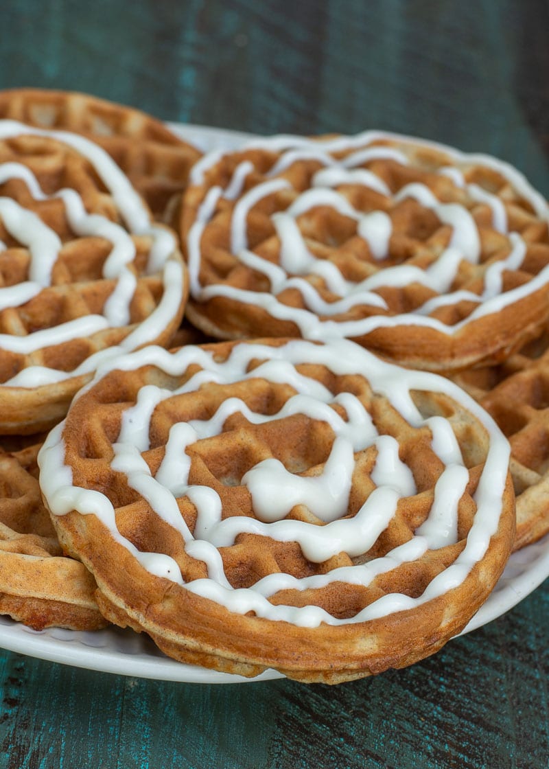 These Cinnamon Roll Chaffles are going to be your go to for a keto breakfast! At only 2 net carbs including the cream cheese icing, you'll love these for low carb meal prep!