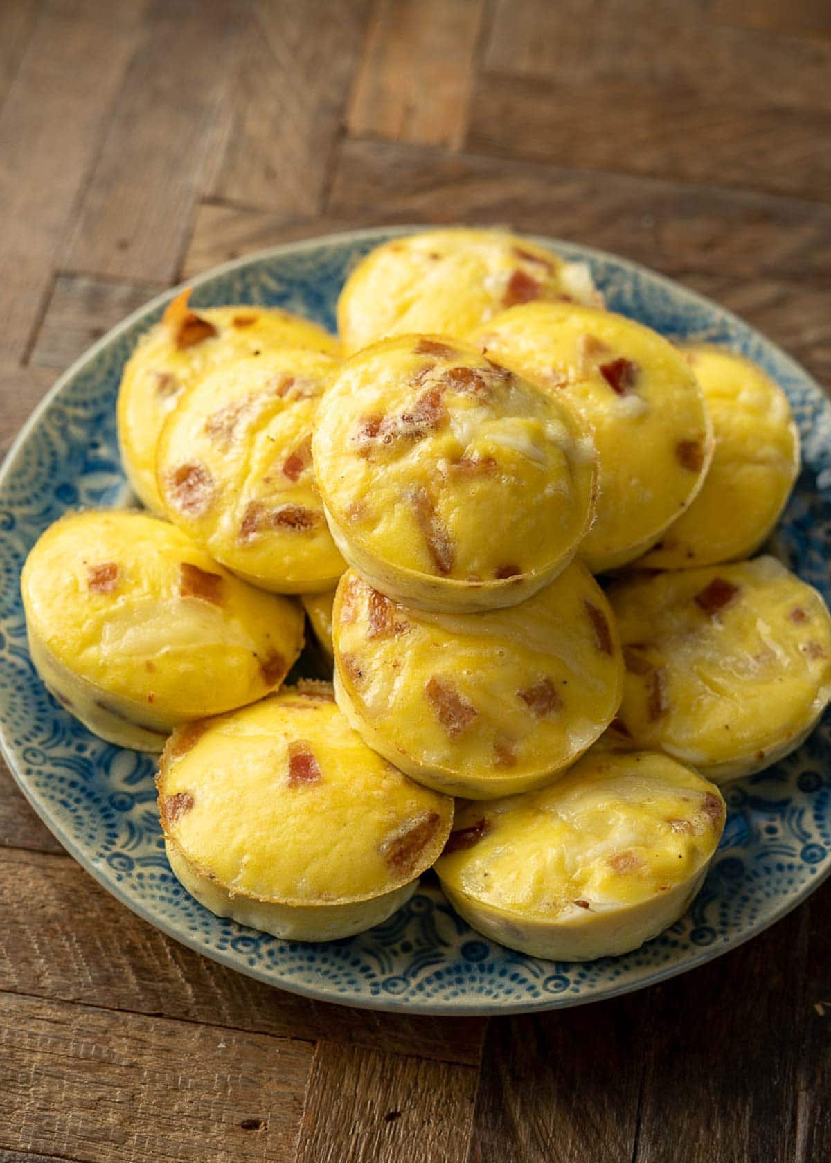 These egg bites are gooey, cheesy, flavor bombs. They only have a handful of ingredients and take less than an hour to make, but they’re the perfect keto-friendly finger food.