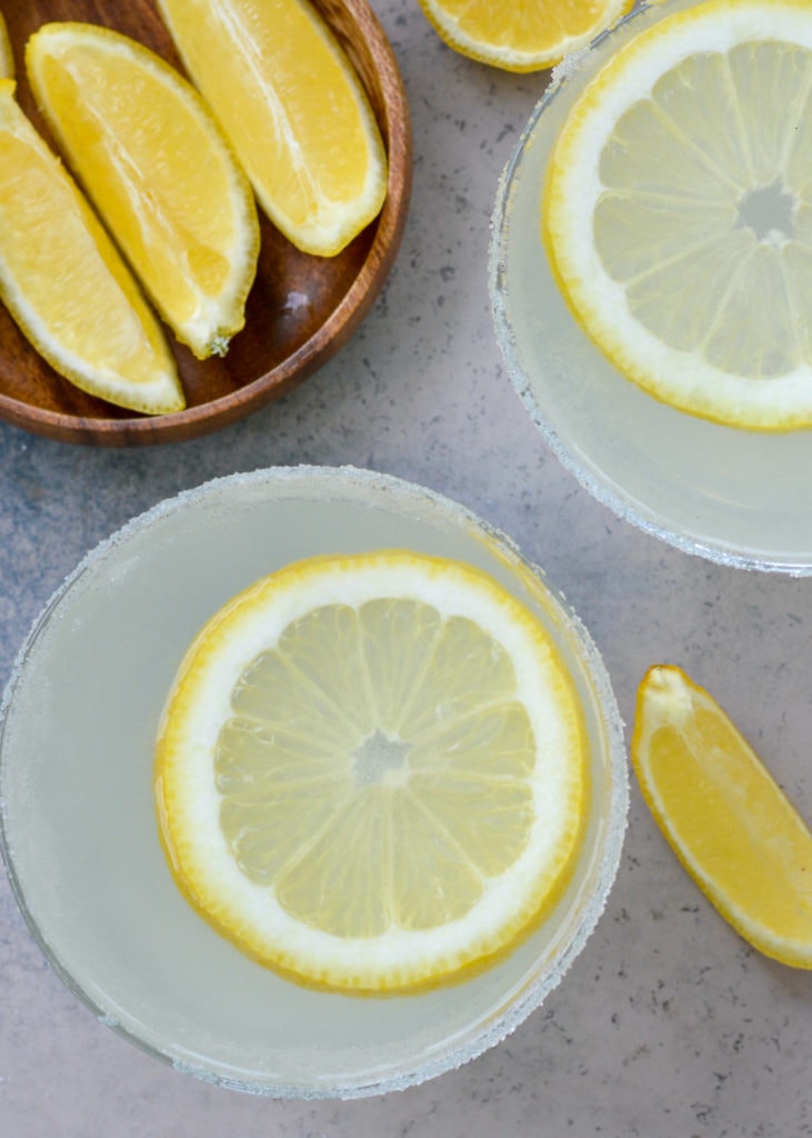 This Keto Lemon Drop is an easy low-carb drink! This refreshing keto cocktail goes great with seafood, chicken, and poolside appetizers!